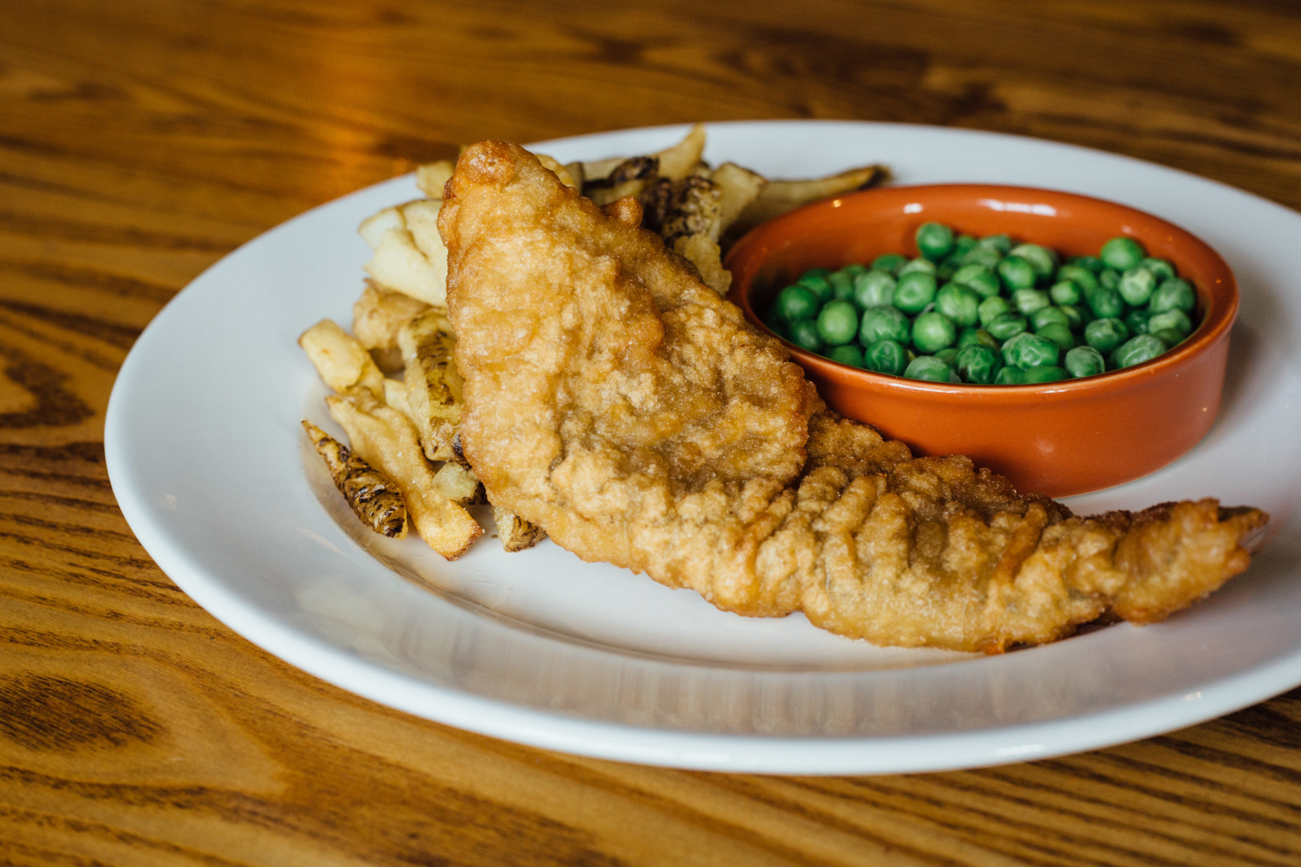 Kid's fish and chips with peas